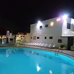 Σπίτι διακοπών Casa Anna. Pool And Next To The Πουέρτο Ντελ Κάρμεν