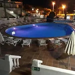 Casa Anna. Pool And Next To The Σπίτι διακοπών