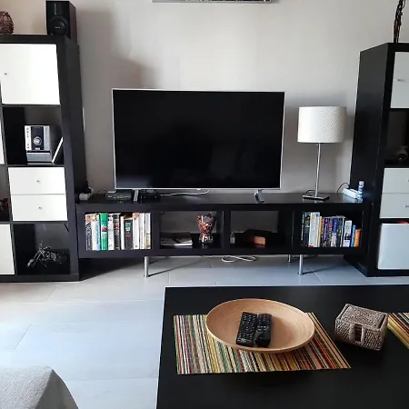 Casa Anna. Pool And Next To The Nyaraló *