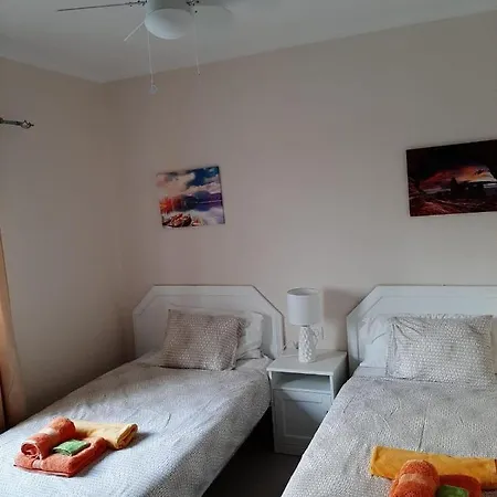 Casa Anna. Pool And Next To The 度假居