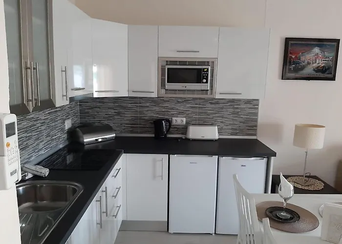 Prázdninový dům Casa Anna. Pool And Next To The Puerto del Carmen (Lanzarote)