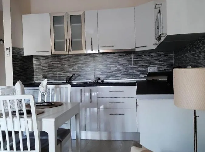 Prázdninový dům Casa Anna. Pool And Next To The