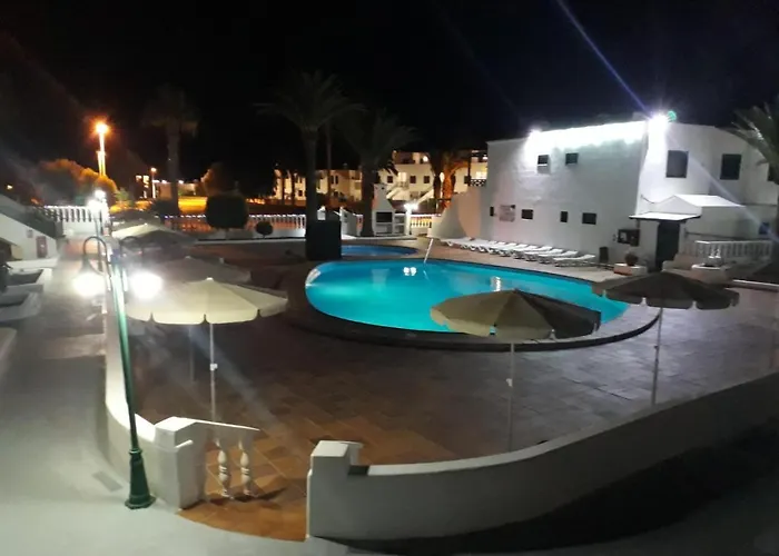 Casa Anna. Pool And Next To The